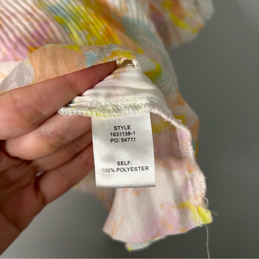 Current Air Anthropologie Pastel Watercolor Printed V-Neck Blouse - Picture 4 of 6